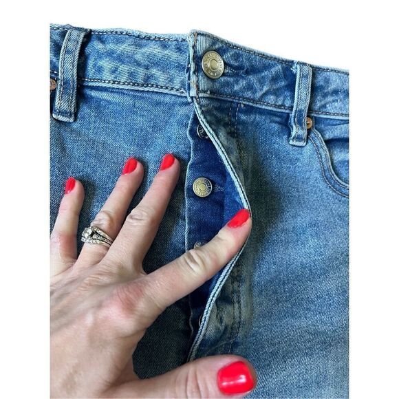 We the Free People Crvy High Rise Cutoff Jean Denim Shorts Button Fly Size 32 - Picture 4 of 11